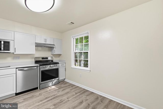 7810 LAKE PLEASANT DR, Springfield, VA 22153