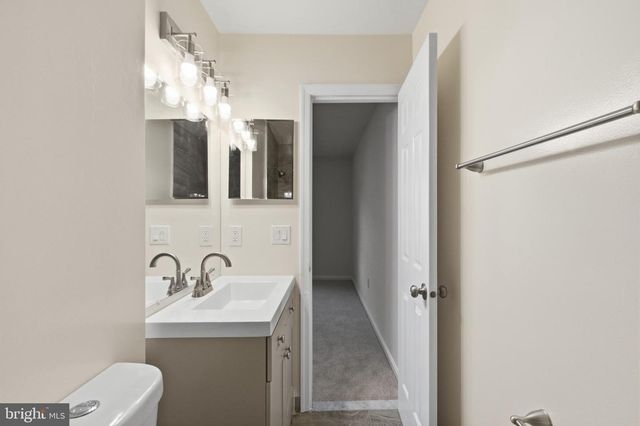 7810 LAKE PLEASANT DR, Springfield, VA 22153