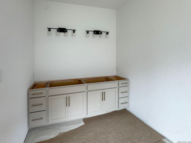 10135 Dew Ridge Way, Schertz, TX 78154