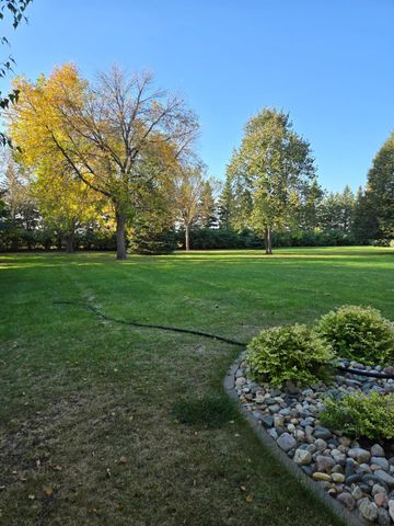 1202 41st Avenue N, Fargo, ND 58102