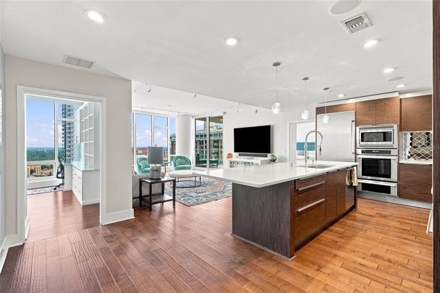 175 1ST STREET S 2701, St Petersburg, FL 33701