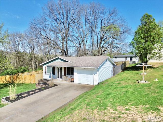 919 N 7th Street, De Soto, MO 63020