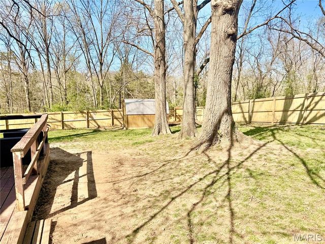 919 N 7th Street, De Soto, MO 63020