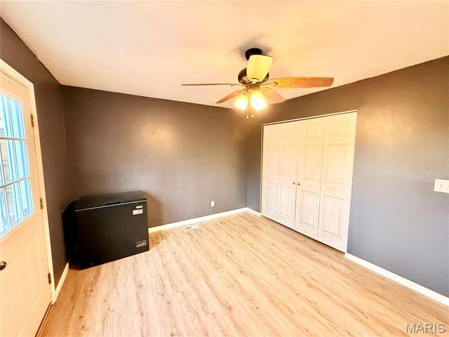 919 N 7th Street, De Soto, MO 63020