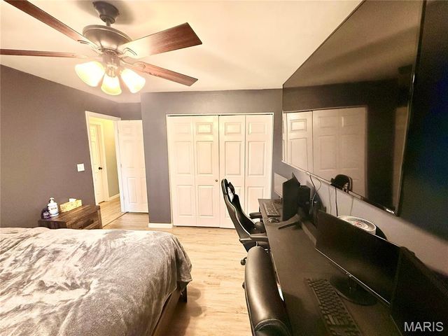 919 N 7th Street, De Soto, MO 63020