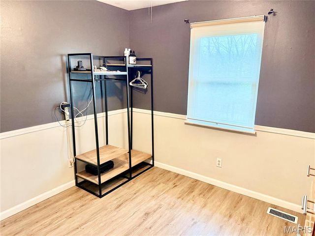 919 N 7th Street, De Soto, MO 63020