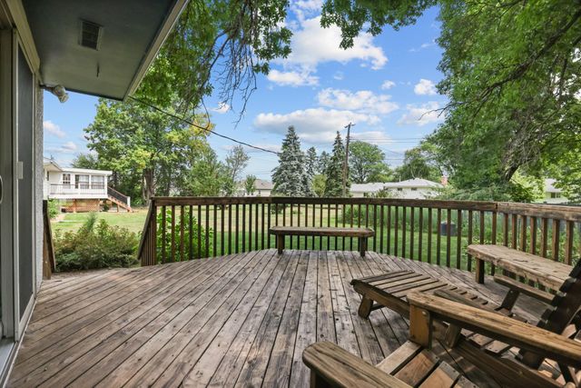 413 Rice Creek Boulevard NE, Fridley, MN 55432