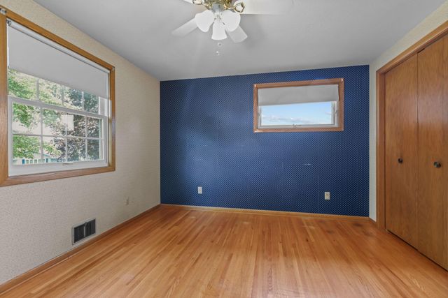 413 Rice Creek Boulevard NE, Fridley, MN 55432