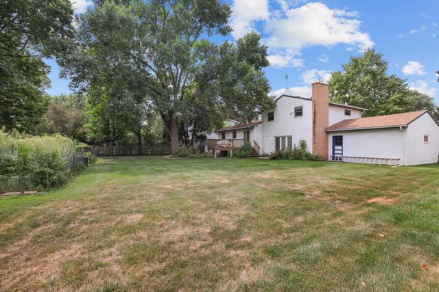 413 Rice Creek Boulevard NE, Fridley, MN 55432