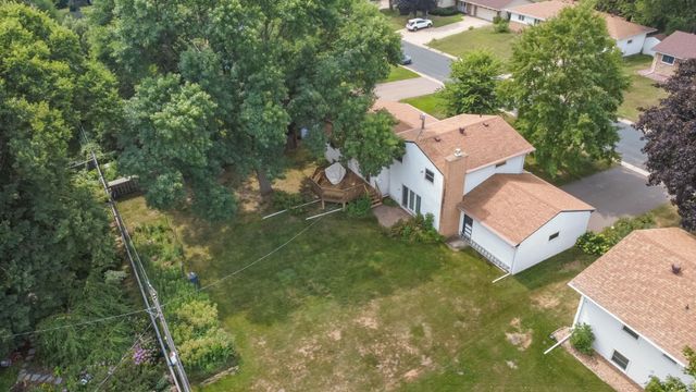 413 Rice Creek Boulevard NE, Fridley, MN 55432