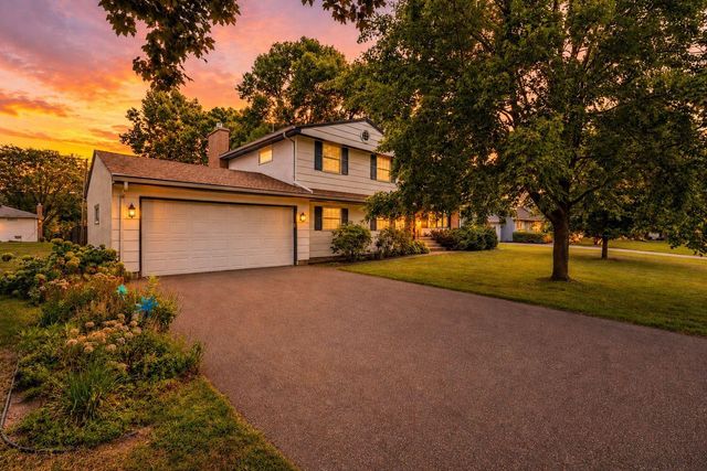 413 Rice Creek Boulevard NE, Fridley, MN 55432