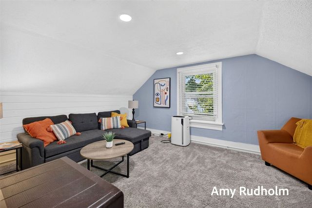 532 Jackson Avenue, Grand Haven, MI 49417