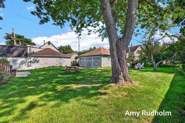 532 Jackson Avenue, Grand Haven, MI 49417