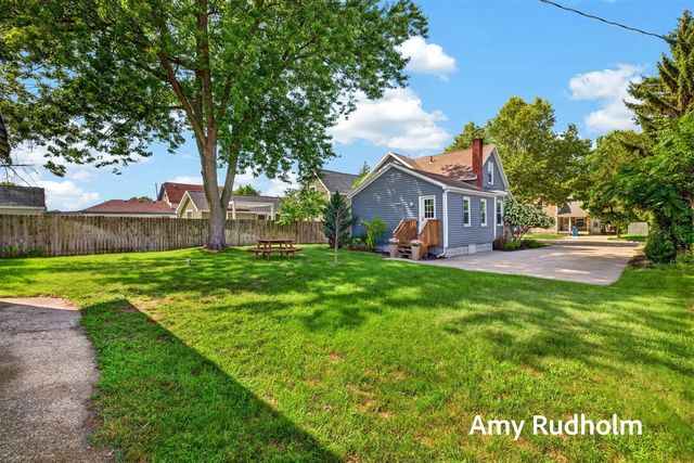 532 Jackson Avenue, Grand Haven, MI 49417