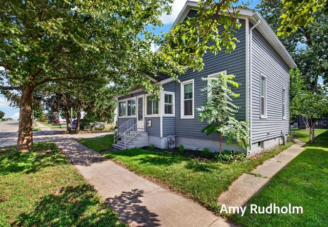 532 Jackson Avenue, Grand Haven, MI 49417
