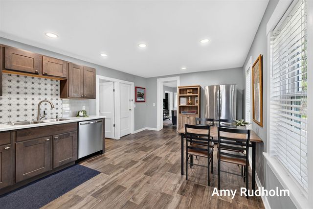 532 Jackson Avenue, Grand Haven, MI 49417