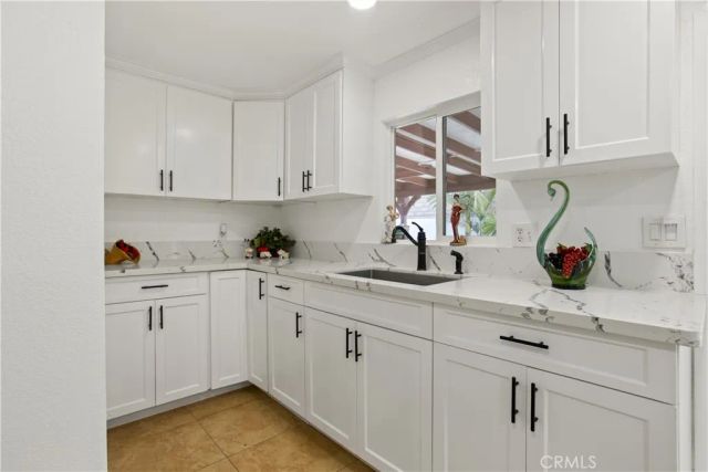 11386 Cambridge St, Riverside, CA 92503