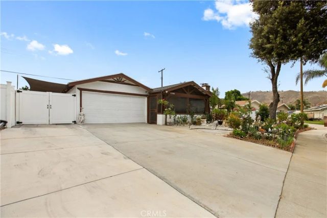 11386 Cambridge St, Riverside, CA 92503