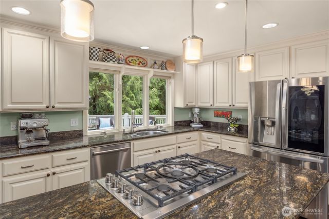 19625 NE 125th Court, Woodinville, WA 98077