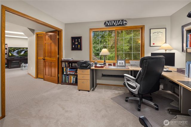 19625 NE 125th Court, Woodinville, WA 98077