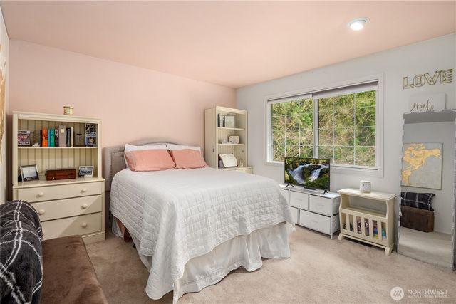 19625 NE 125th Court, Woodinville, WA 98077