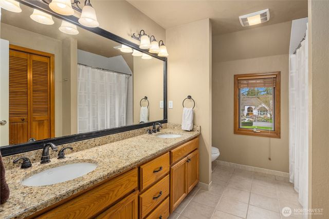 19625 NE 125th Court, Woodinville, WA 98077