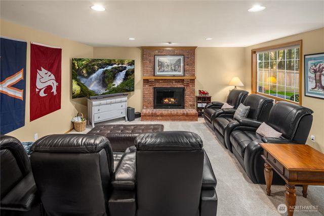 19625 NE 125th Court, Woodinville, WA 98077