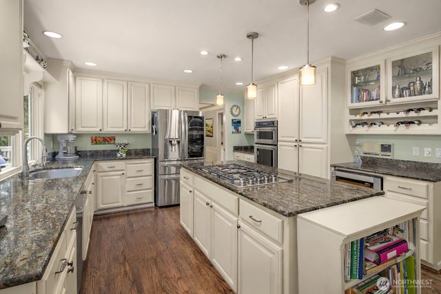 19625 NE 125th Court, Woodinville, WA 98077