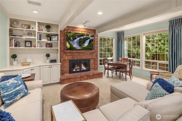 19625 NE 125th Court, Woodinville, WA 98077