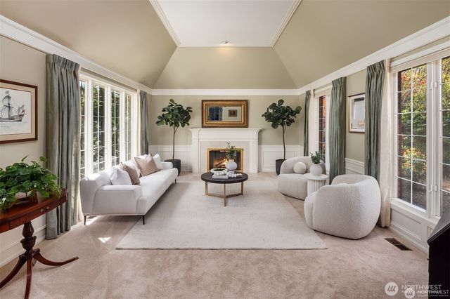 19625 NE 125th Court, Woodinville, WA 98077