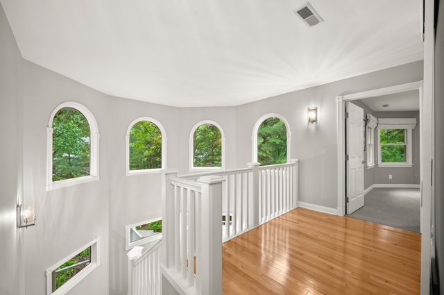 3003 Dunes Valley Path, Stevensville, MI 49127
