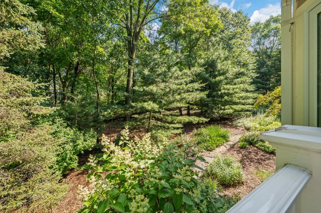 3003 Dunes Valley Path, Stevensville, MI 49127