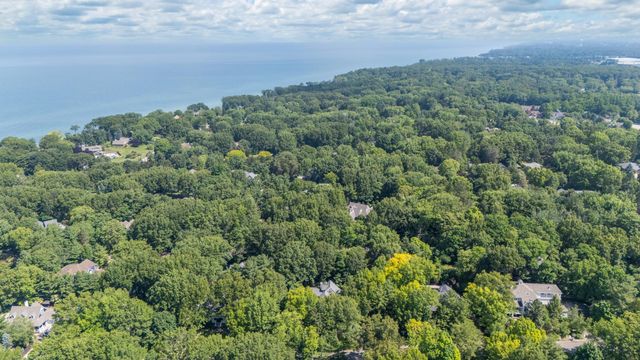 3003 Dunes Valley Path, Stevensville, MI 49127