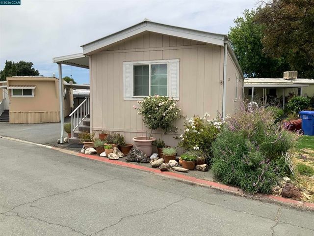 66 The Trees Dr., Concord, CA 94518