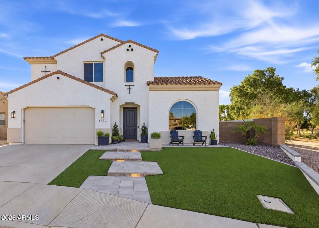 6932 S BLACK HILLS Way, Chandler, AZ 85249 — photo 2