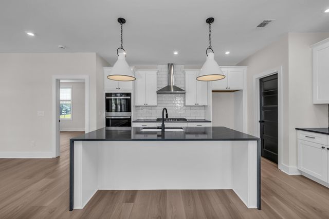 2600 Butlers Green Circle 10, Chattanooga, TN 37421