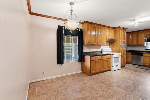 407 MONTPELIER DR, San Antonio, TX 78228
