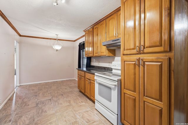 407 MONTPELIER DR, San Antonio, TX 78228