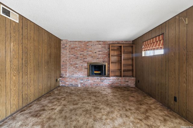 407 MONTPELIER DR, San Antonio, TX 78228