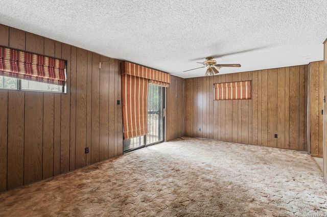 407 MONTPELIER DR, San Antonio, TX 78228