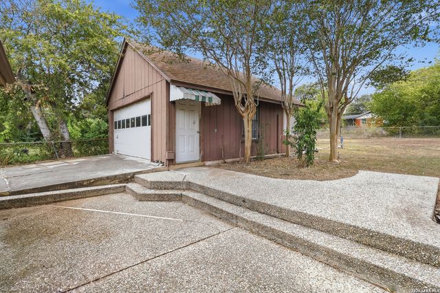 407 MONTPELIER DR, San Antonio, TX 78228