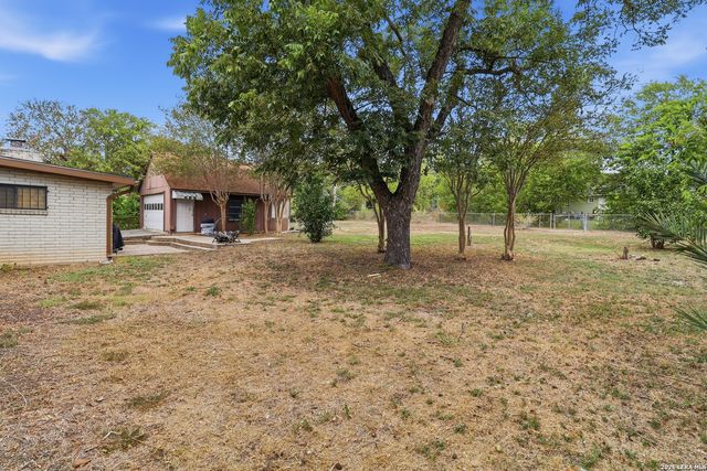 407 MONTPELIER DR, San Antonio, TX 78228