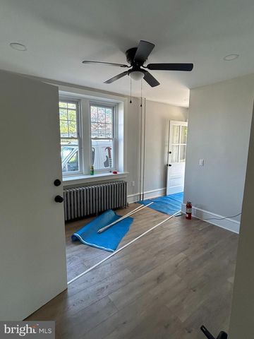 825 JERSEY AVE, Gloucester City, NJ 08030