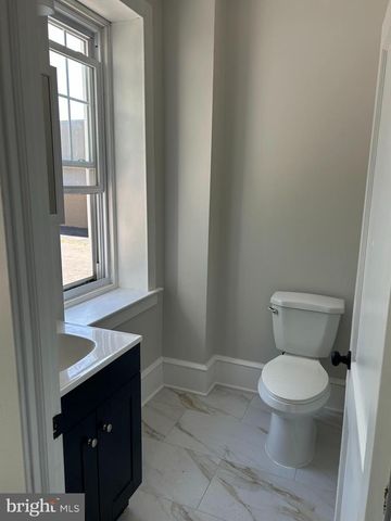 825 JERSEY AVE, Gloucester City, NJ 08030
