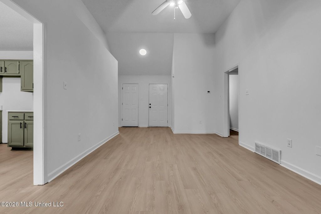6972 Fox Briar Cove, Walls, MS 38680 — photo 5