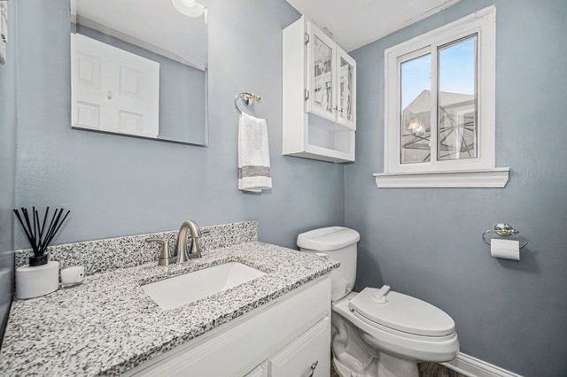 464 Springbrook Crescent, Saline, MI 48176