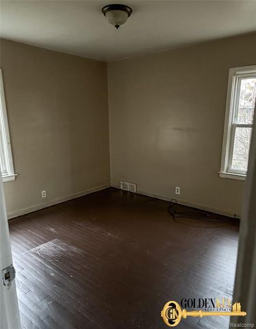 11559 Kenmoor Street, Detroit, MI 48205