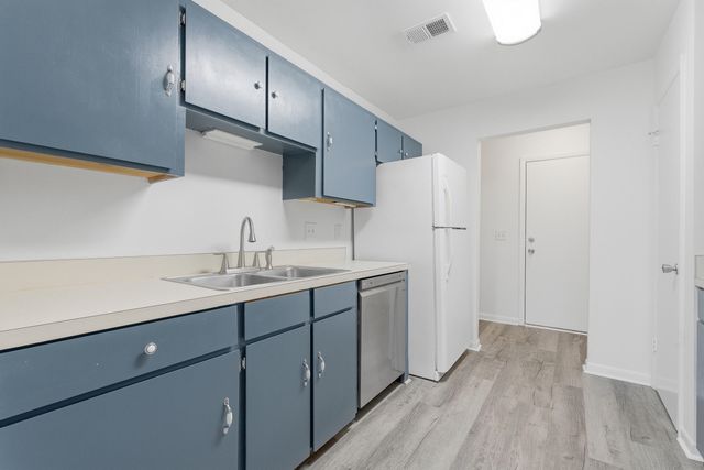 406 Waterwood Drive, Goose Creek, SC 29445