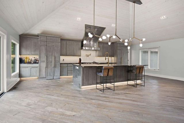 104 Barkley, Nicholasville, KY 40356