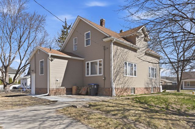 1620 S 9TH Street, Council Bluffs, IA 51501